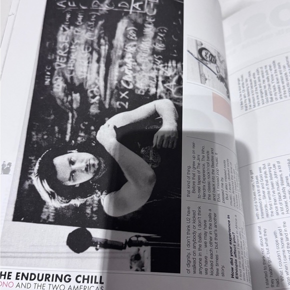 📚 Rare Vintage Early 2000's U2 Propaganda Magazine Cover Art Book - Picture 8 of 16